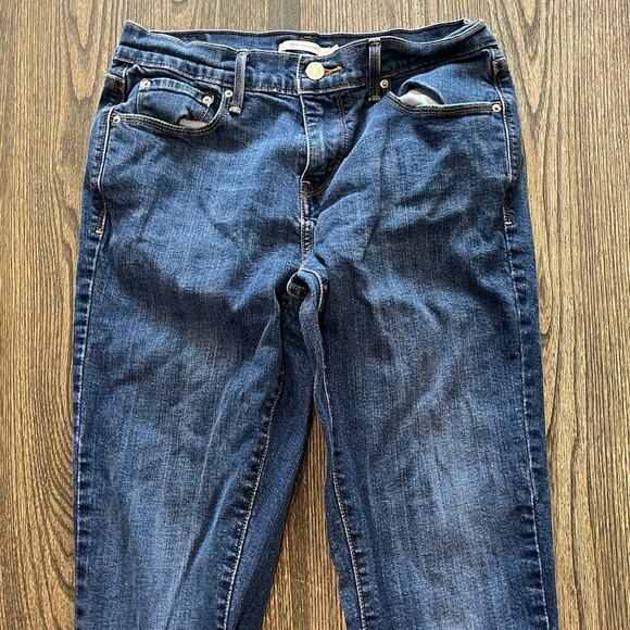 Levi's Womens 505 Straight Jeans Mid Rise Denim Stretch Medium Wash Blue Size 4 - Picture 4 of 10